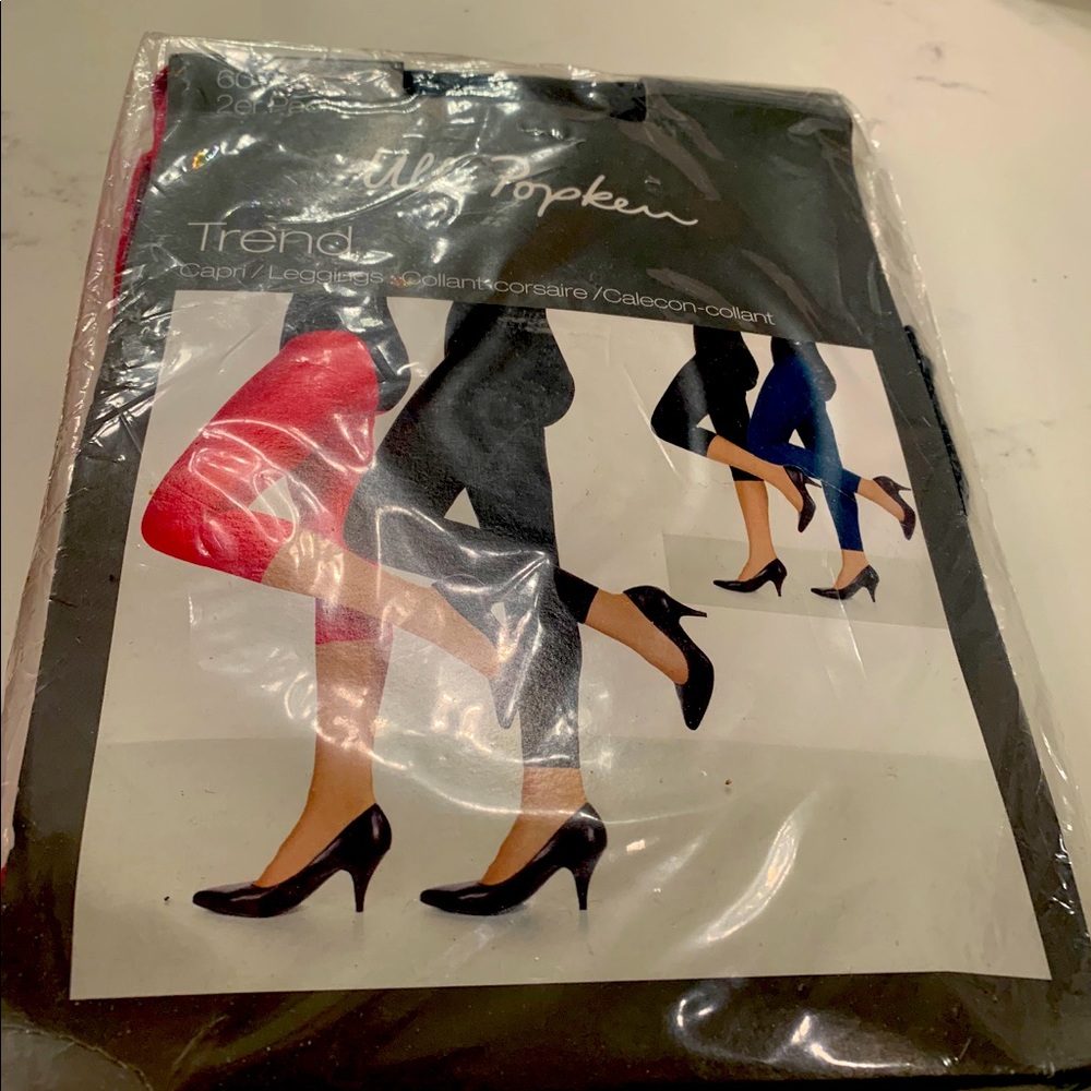 Red and black leggings (total of 2)